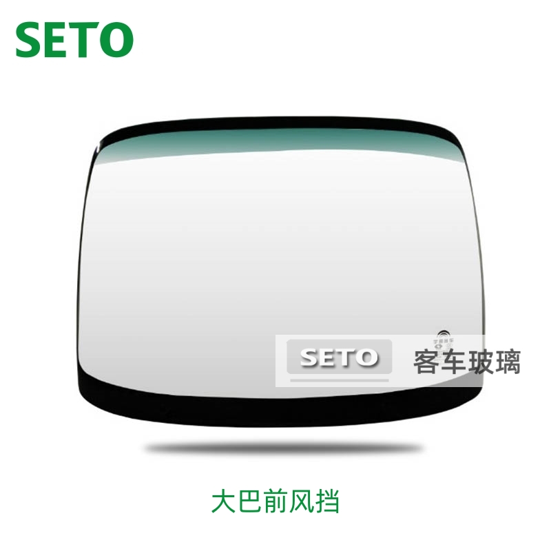 大巴前风挡